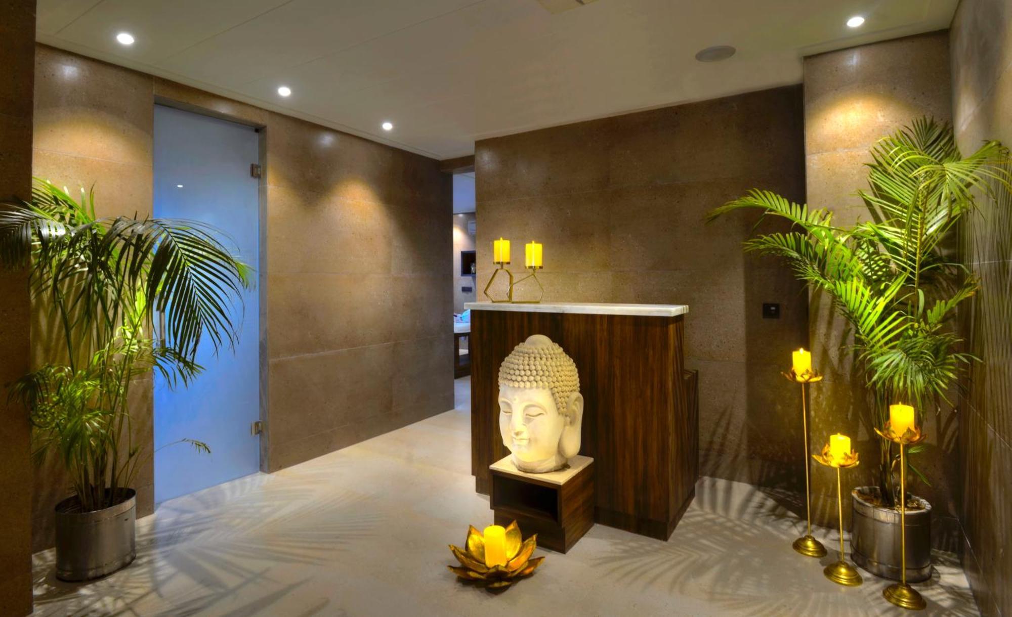 Golden Tulip Agra Hotel 4*